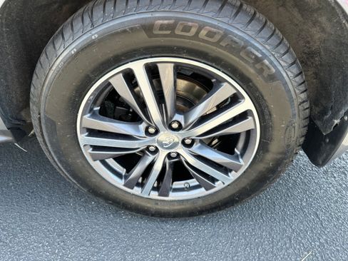 Used 2019 INFINITI QX60 Luxe AWD/4WD image 29