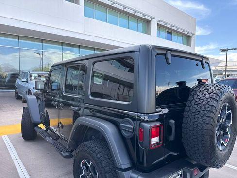 Used 2023 Jeep Wrangler Unlimited Rubicon w/ Cold Weather Group AWD/4WD image 6
