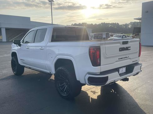Used 2024 GMC Sierra 1500 Denali w/ Technology Package AWD/4WD image 5