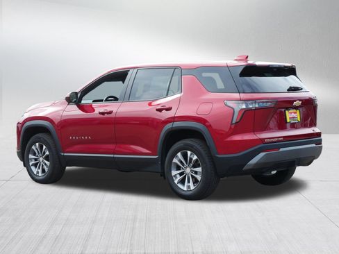 Used 2025 Chevrolet Equinox LT w/ Safety and Technology Package image 5