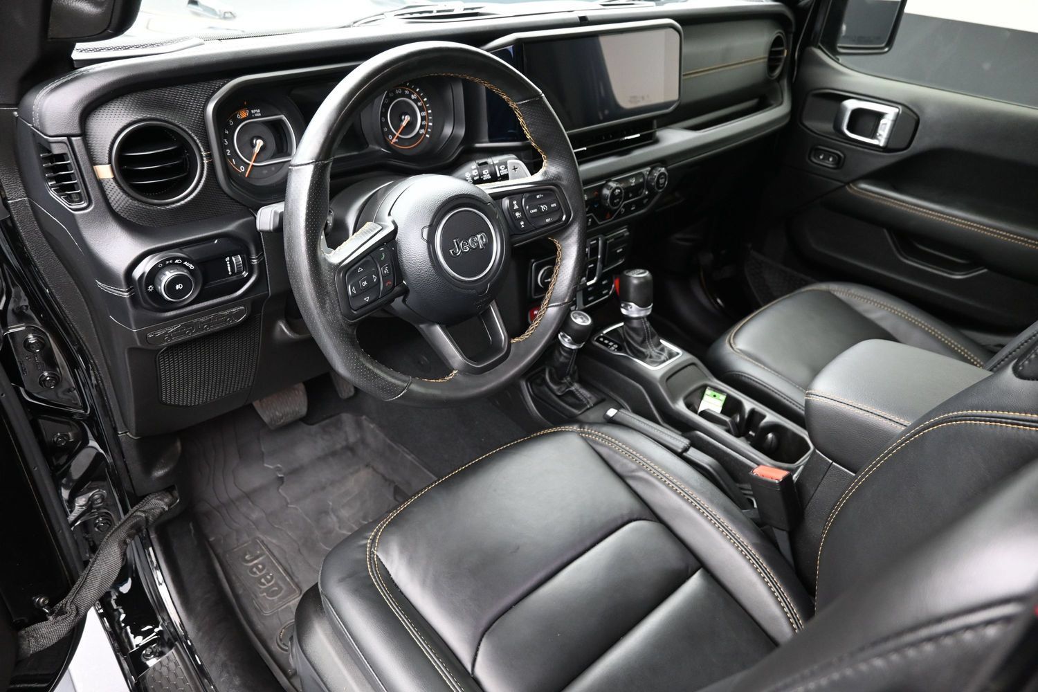 Used 2024 Jeep Wrangler Unlimited Rubicon 392 AWD/4WD image 22
