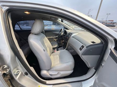 Used 2010 Toyota Corolla LE image 29