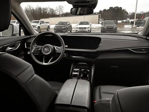 Used 2025 Buick Envision Preferred image 8