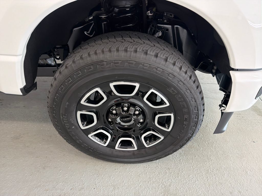 New 2026 Ford F250 Platinum AWD/4WD image 5