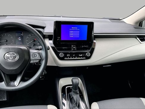 Certified 2025 Toyota Corolla LE FWD image 7