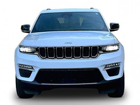 Used 2025 Jeep Grand Cherokee Limited AWD/4WD image 4