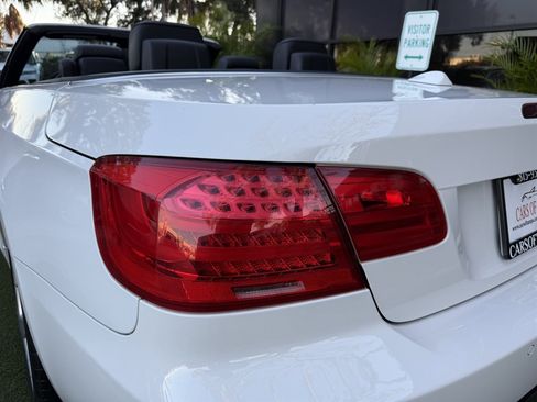 Used 2013 BMW 335i Convertible image 14