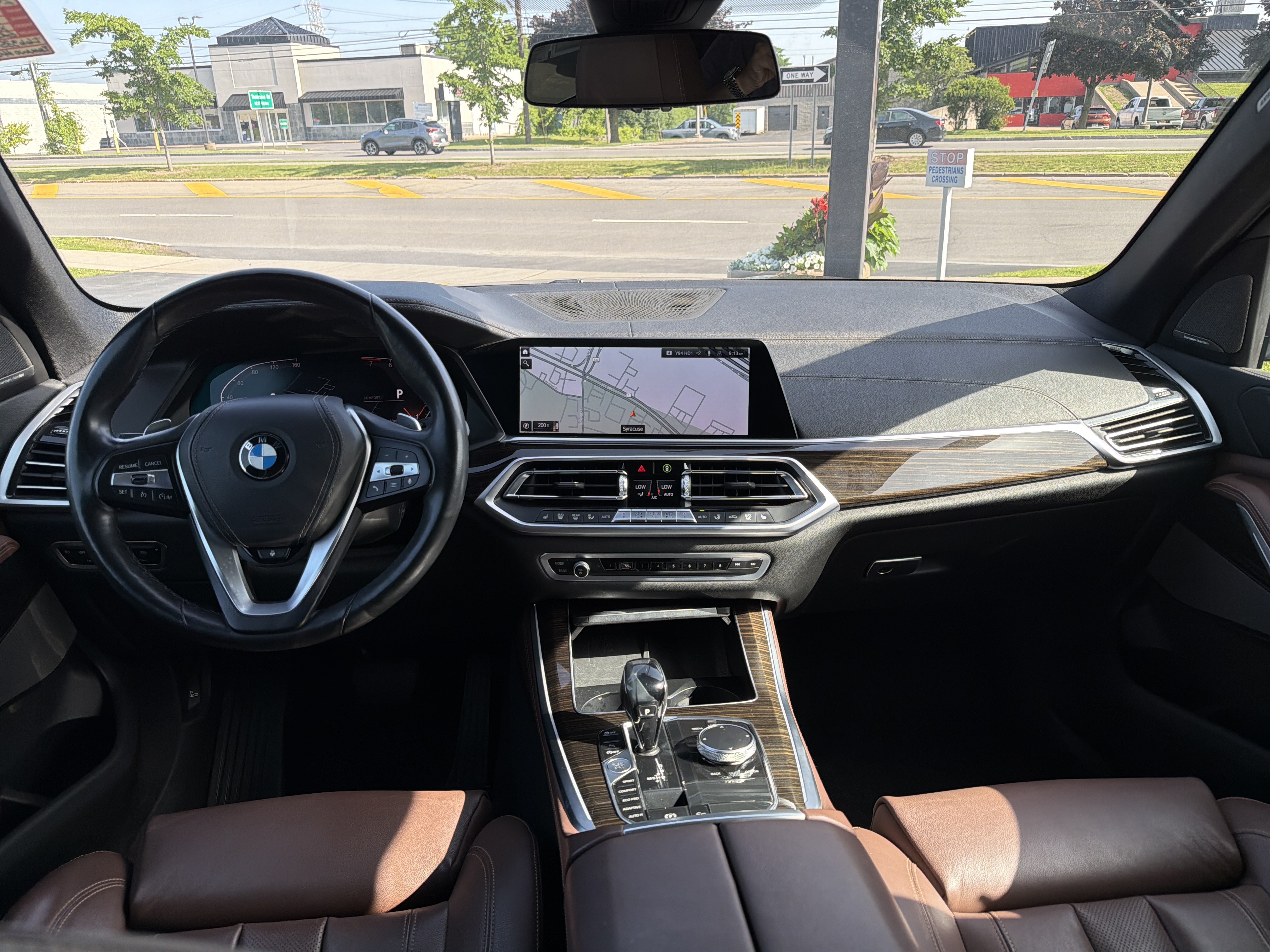 Used 2020 BMW X5 xDrive40i w/ Premium Package AWD/4WD image 9