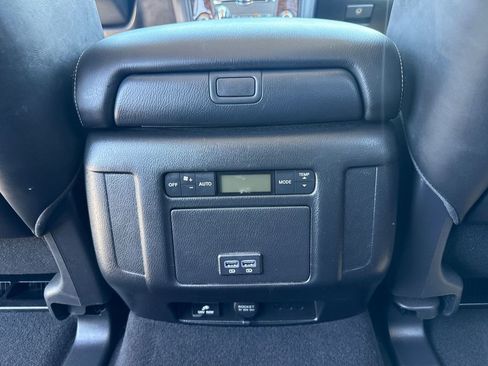 Used 2017 Nissan Armada SL w/ Interior Lighting Package AWD/4WD image 28