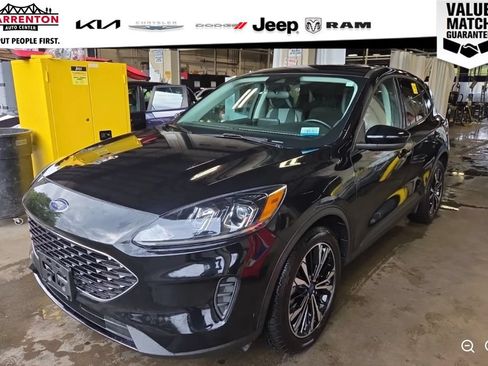 Used 2021 Ford Escape SE w/ SE Sport Appearance Package AWD/4WD image 1