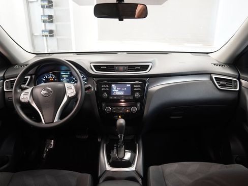 Used 2015 Nissan Rogue SV AWD/4WD image 19