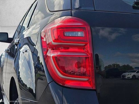 Used 2017 Chevrolet Equinox LS FWD image 12