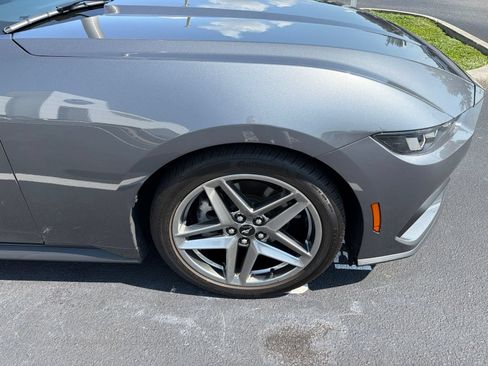 Used 2024 Ford Mustang Coupe RWD image 8