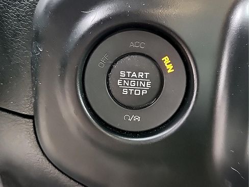 Used 2021 Jeep Gladiator Rubicon AWD/4WD image 28