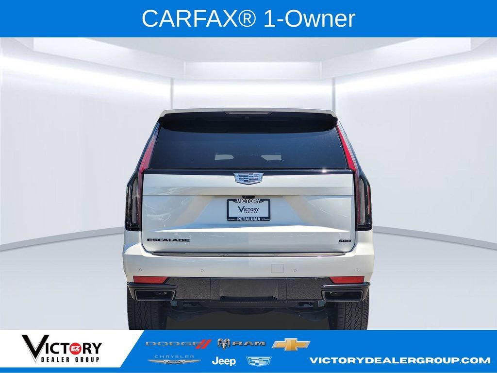 Used 2022 Cadillac Escalade Sport Platinum w/ LPO, ONYX Package AWD/4WD image 6