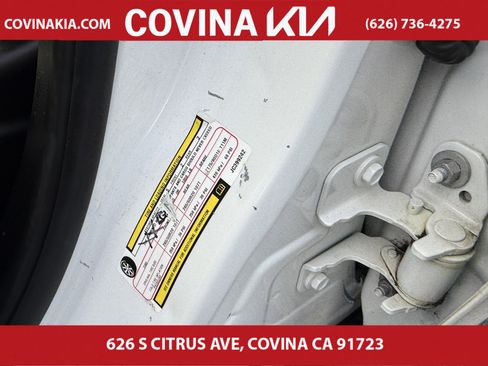 Used 2018 Jeep Grand Cherokee Laredo image 32