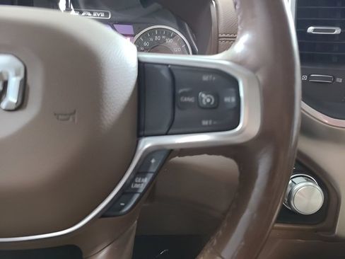 Used 2020 RAM 1500 Laramie AWD/4WD image 29