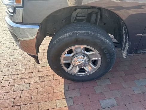 Used 2024 RAM 2500 Tradesman w/ Chrome Appearance Group image 2