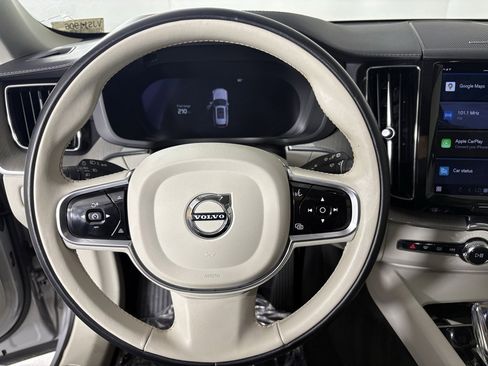 Used 2023 Volvo XC60 B5 Ultimate w/ Climate Package image 22