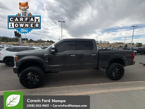 Used 2018 Ford F350 Platinum w/ Platinum Ultimate Package AWD/4WD image 4