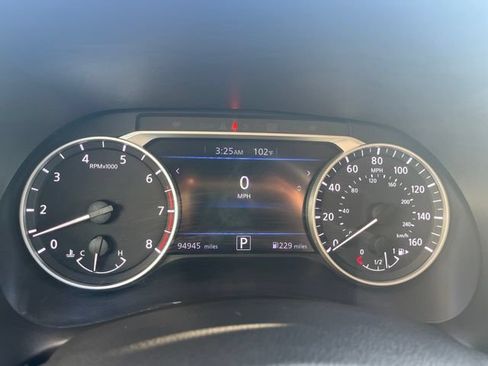 Used 2020 Nissan Sentra SV FWD image 36