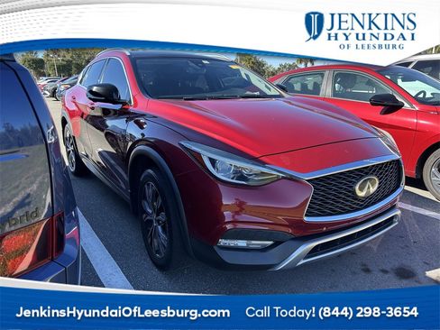 Used 2018 INFINITI QX30 AWD image 1