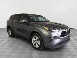 Used 2022 Toyota Highlander LE AWD/4WD video 2