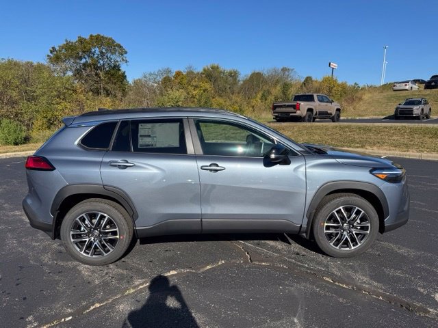 New 2026 Toyota Corolla Cross XLE w/ Convenience Package AWD/4WD image 2
