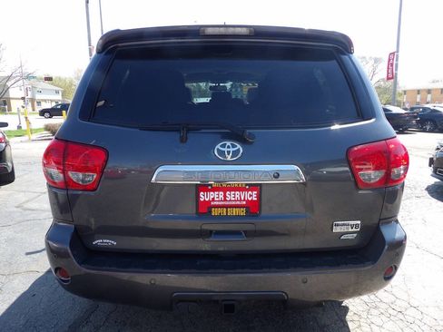 Used 2014 Toyota Sequoia Limited AWD/4WD image 4