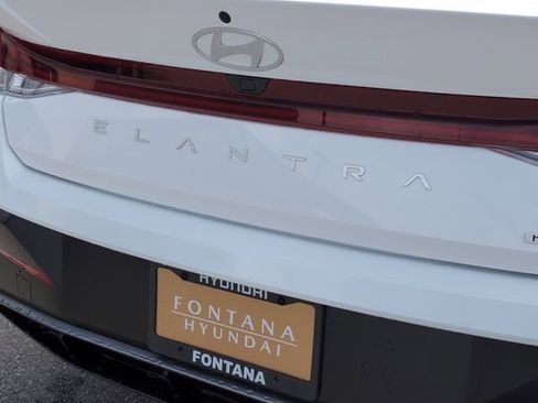 New 2026 Hyundai Elantra Limited FWD image 28