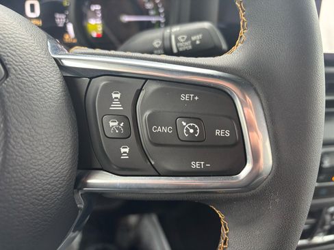 Used 2024 Jeep Wrangler Sahara image 17