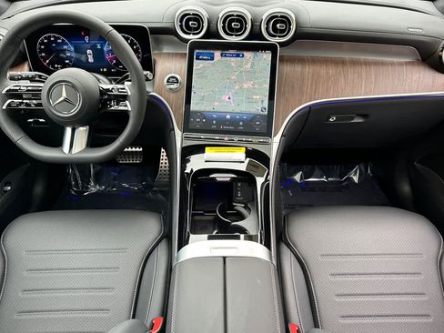 New 2026 Mercedes-Benz GLC 300 image 12