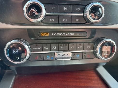 Certified 2022 Ford F350 King Ranch w/ King Ranch Ultimate Package AWD/4WD image 32