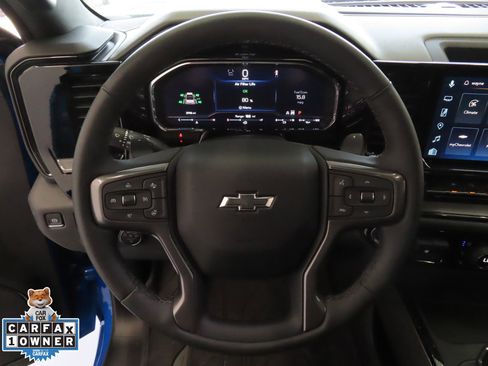 Used 2025 Chevrolet Silverado 1500 ZR2 w/ Technology Package image 17