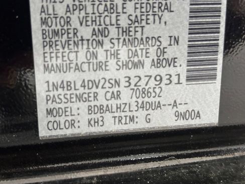 Used 2025 Nissan Altima 2.5 SV FWD image 30