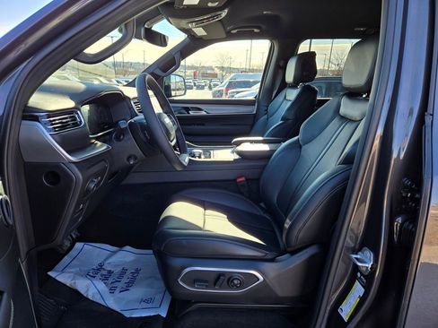 New 2026 Jeep Grand Wagoneer 4WD image 13
