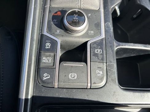 Used 2023 Kia Sorento X-Line EX image 30