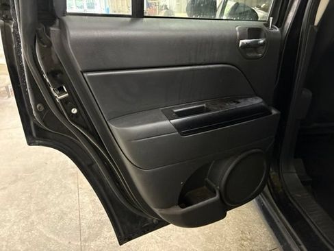 Used 2016 Jeep Compass Sport w/ Power Value Group AWD/4WD image 17