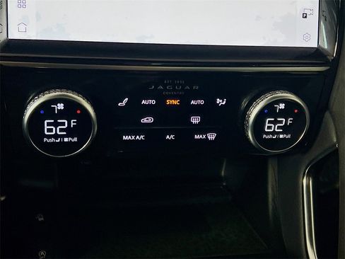 Certified 2024 Jaguar E-PACE R-Dynamic SE image 16