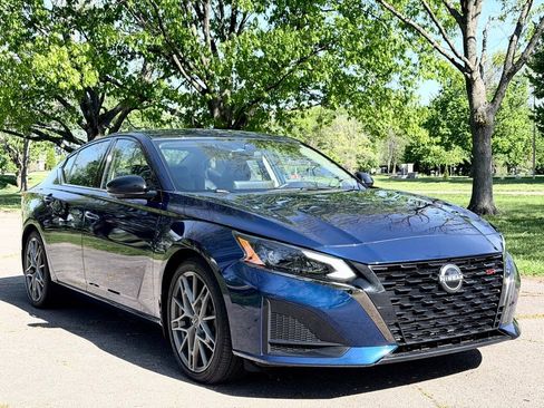Used 2022 Nissan Altima 2.5 S FWD image 30