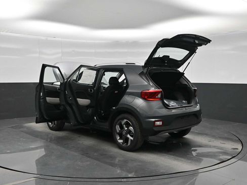 New 2026 Hyundai Venue SEL FWD image 42