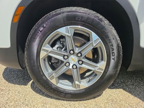 Used 2024 Chevrolet Blazer LT w/ Convenience Package FWD image 21