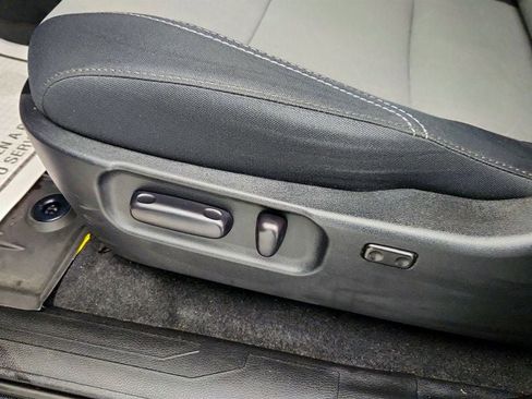 Used 2020 Toyota Tacoma TRD Off-Road w/ Blackout Package image 11