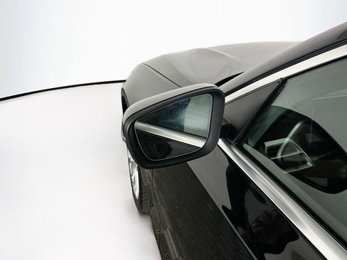 Used 2025 BMW 330i Sedan w/ Convenience Package image 16