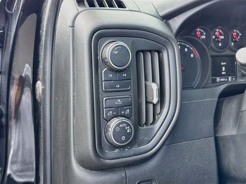 Used 2022 Chevrolet Silverado 2500 Custom AWD/4WD image 10