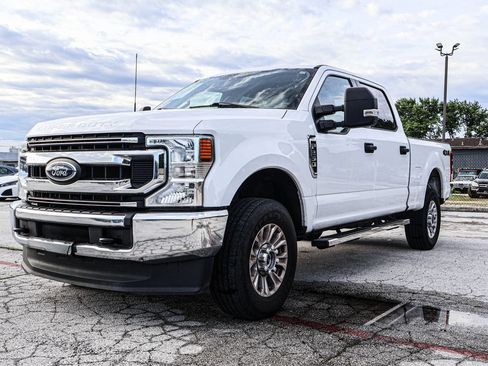 Used 2022 Ford F250 XLT AWD/4WD image 3