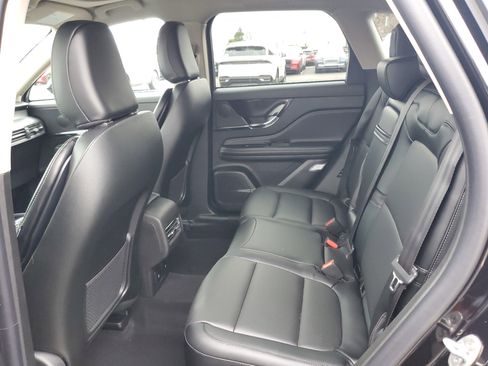 New 2026 Lincoln Corsair Premiere image 25