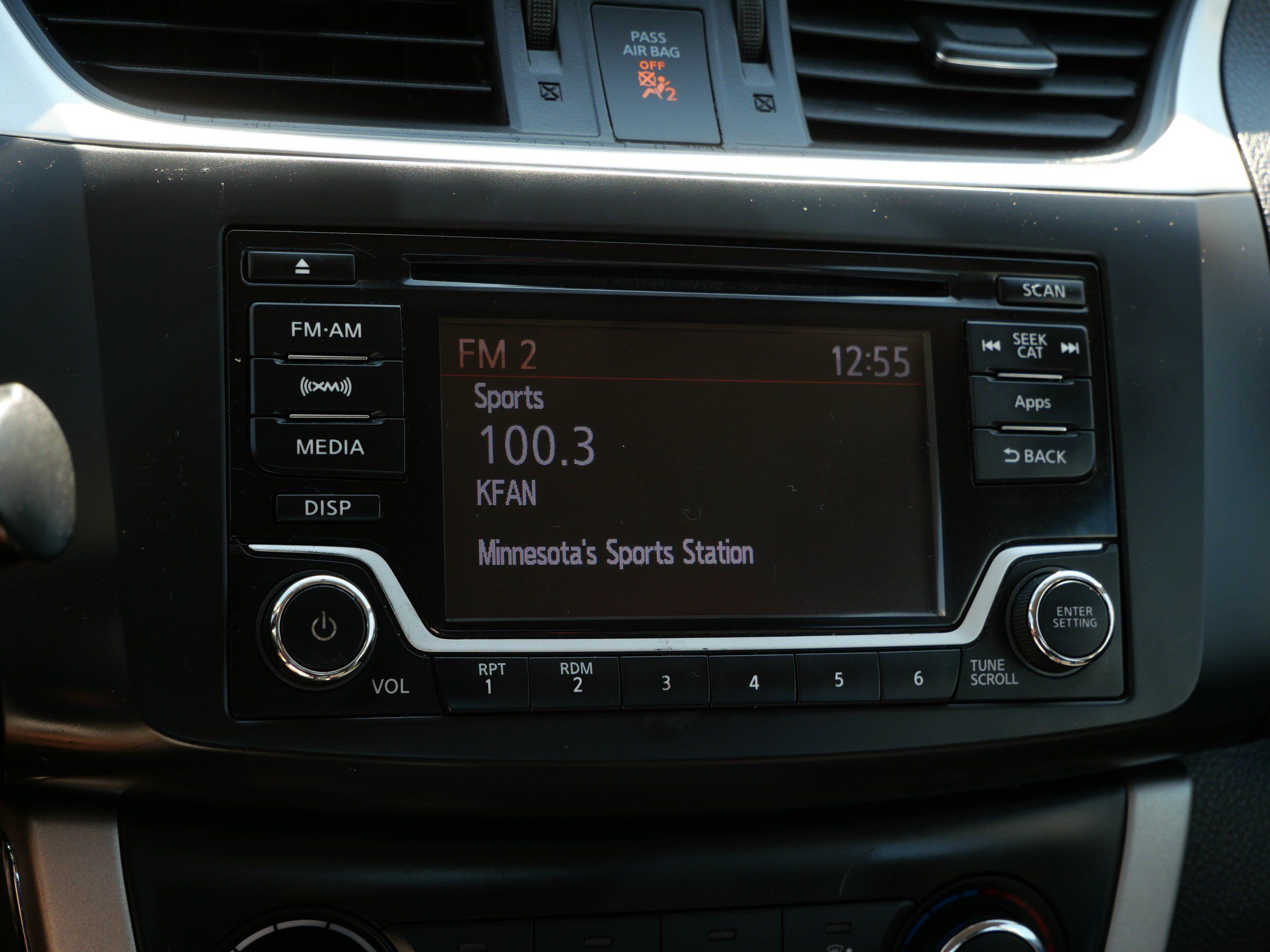 Used 2015 Nissan Sentra SV FWD image 22