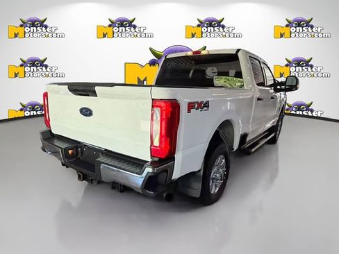 Used 2023 Ford F250 XLT w/ FX4 Off-Road Package AWD/4WD image 4
