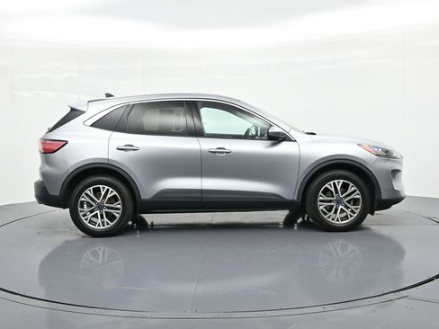 Used 2022 Ford Escape SEL w/ Technology Package AWD/4WD image 5